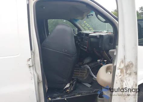 2006 Chevrolet Express Work Van z USA, uszkodzony, nr VIN 1GCFG15X661173557